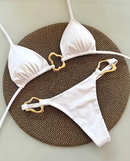 Triangle Bikini mit Gold-Details