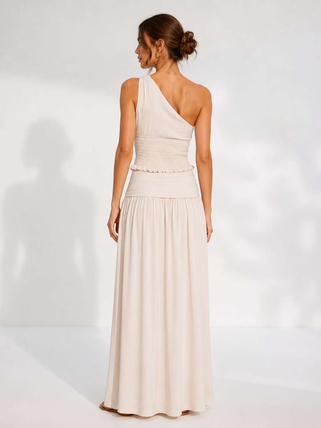 One-Shoulder Zweiteiler in Khaki mit Maxirock