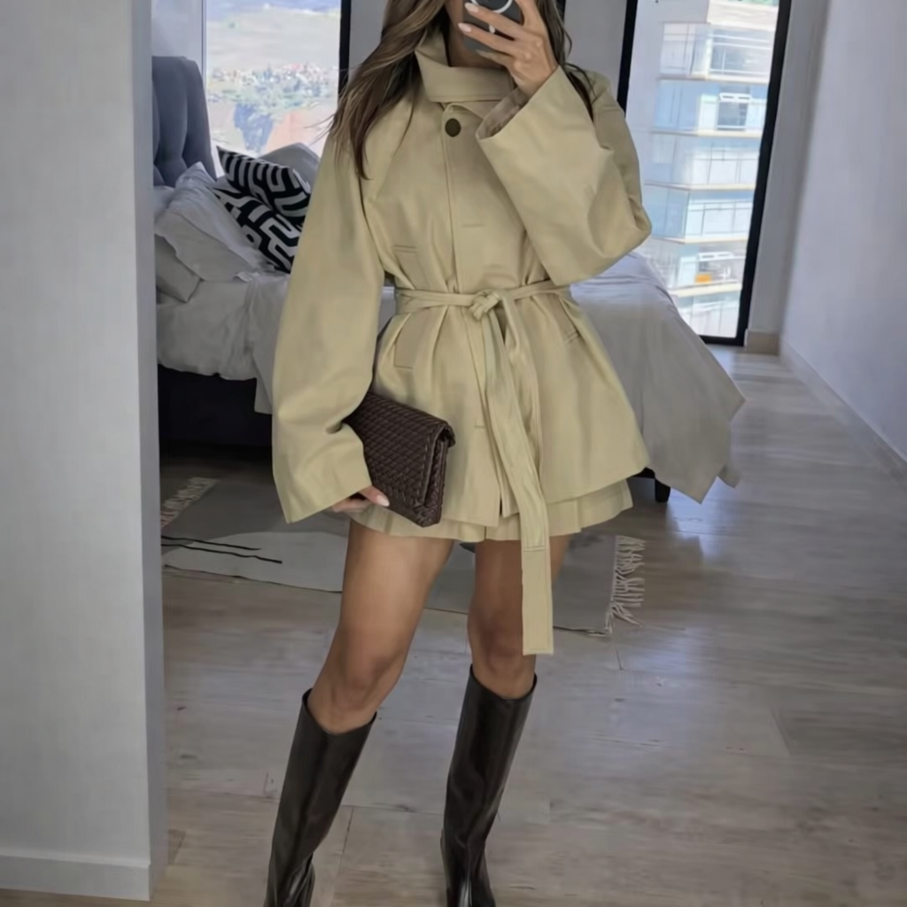 Oversize-Jacke in beige mit Taillengürtel