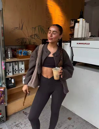 Kuschelige Strickjacke in Beige