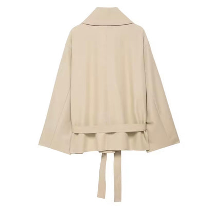 Oversize-Jacke in beige mit Taillengürtel