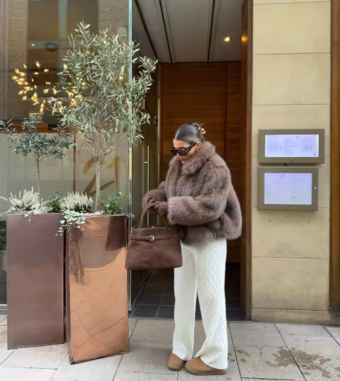 Pelz-Mantel in Braun