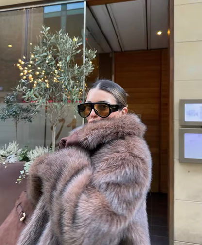 Pelz-Mantel in Braun