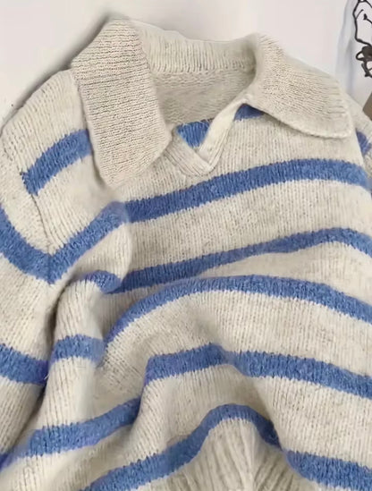 Gestreifter Strickpullover mit Polokragen