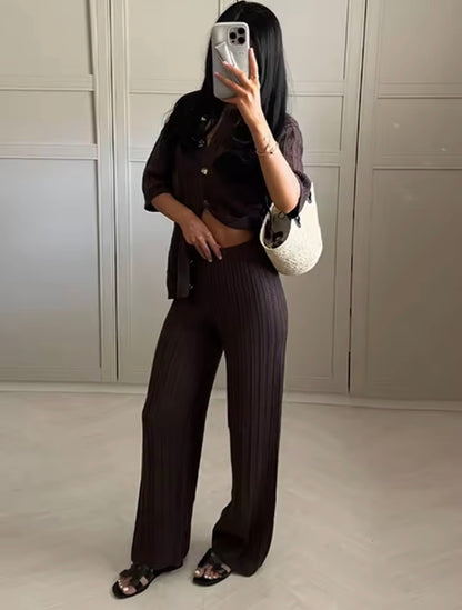 Zweiteiliges Plissee-Set in Braun