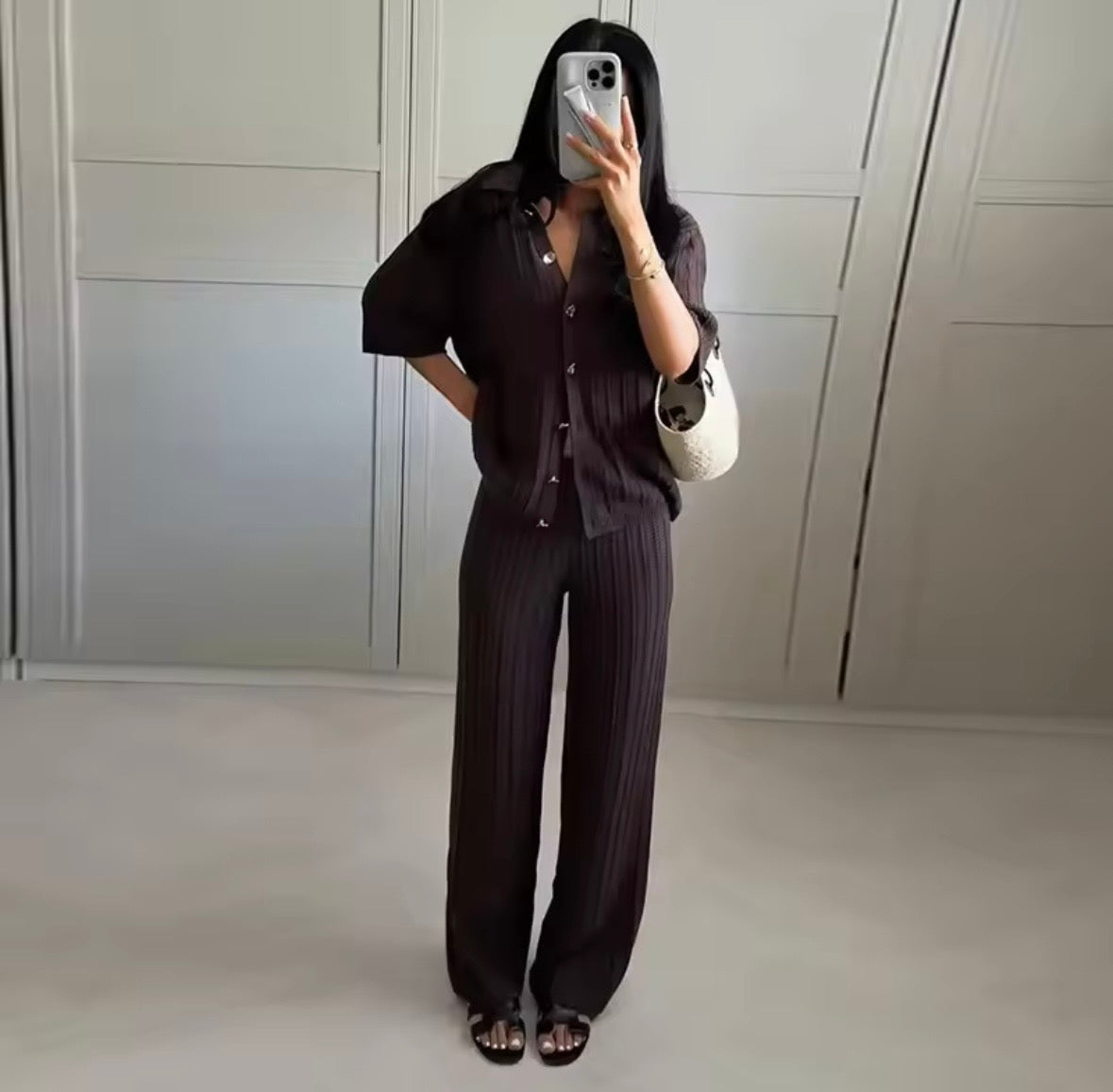 Zweiteiliges Plissee-Set in Braun