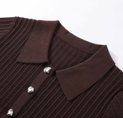 Zweiteiliges Plissee-Set in Braun