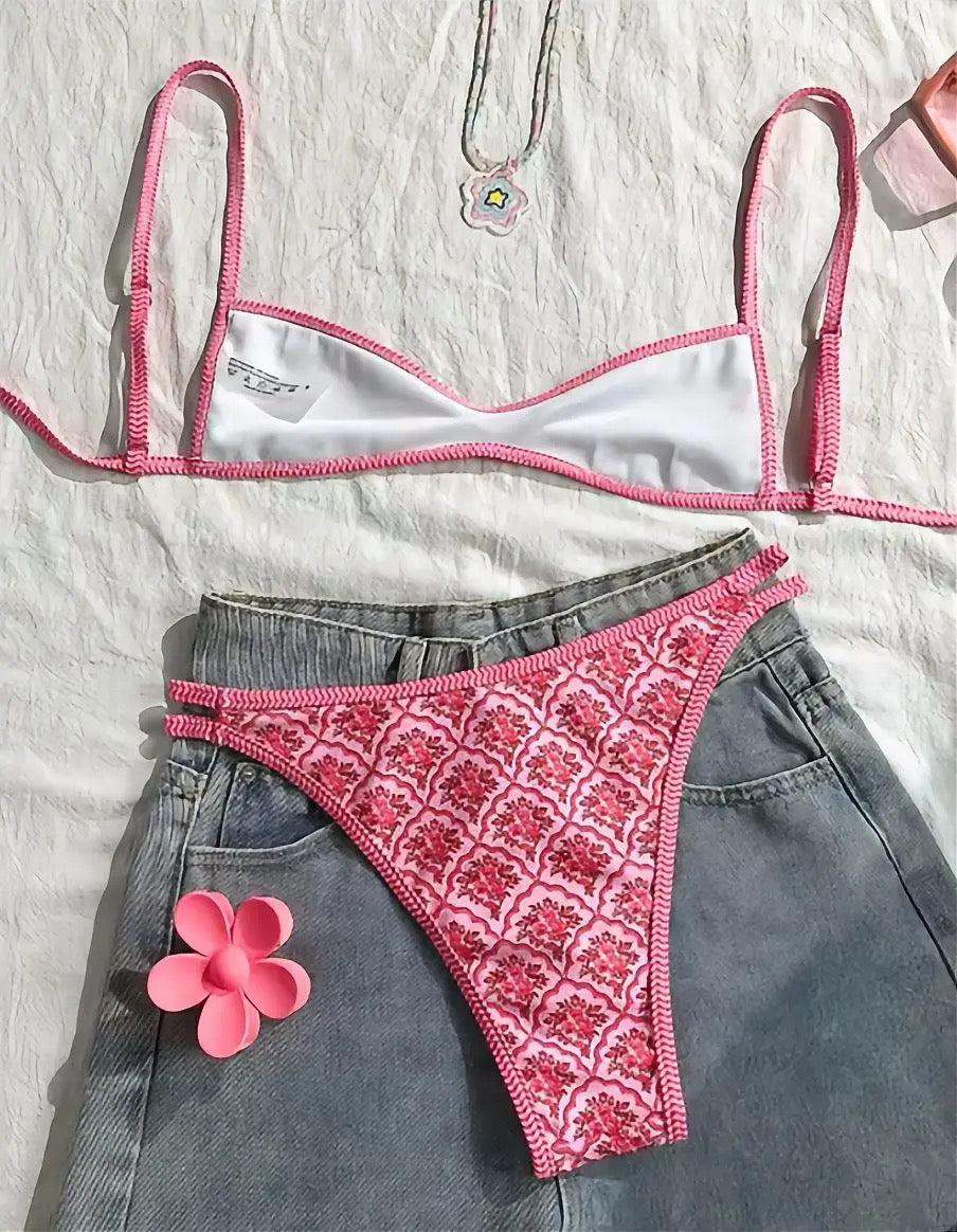 Sommer Bikini Set – filigranes Design in 4 Farben