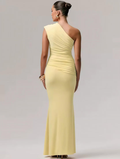 Elegantes, asymmetrisches Kleid in zartem Gelb